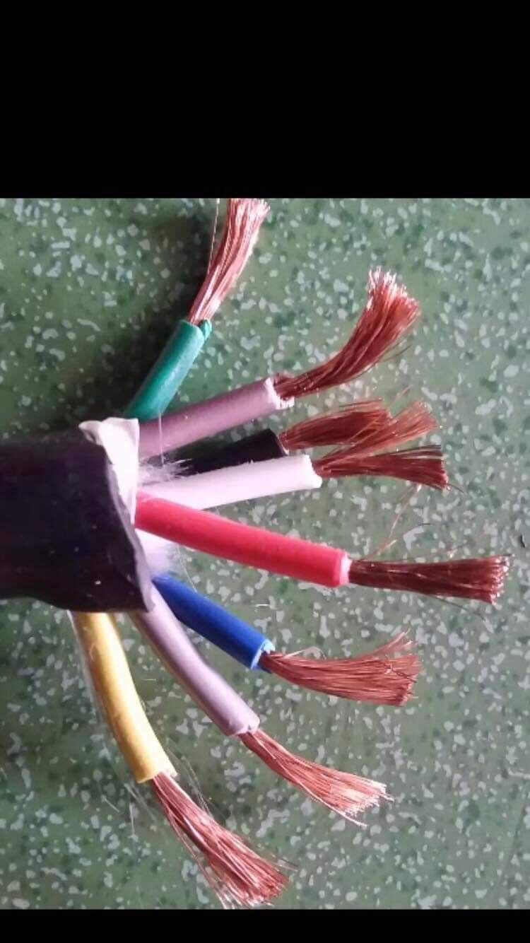 1 mét dây loa 8 ruộtđồng 2.5