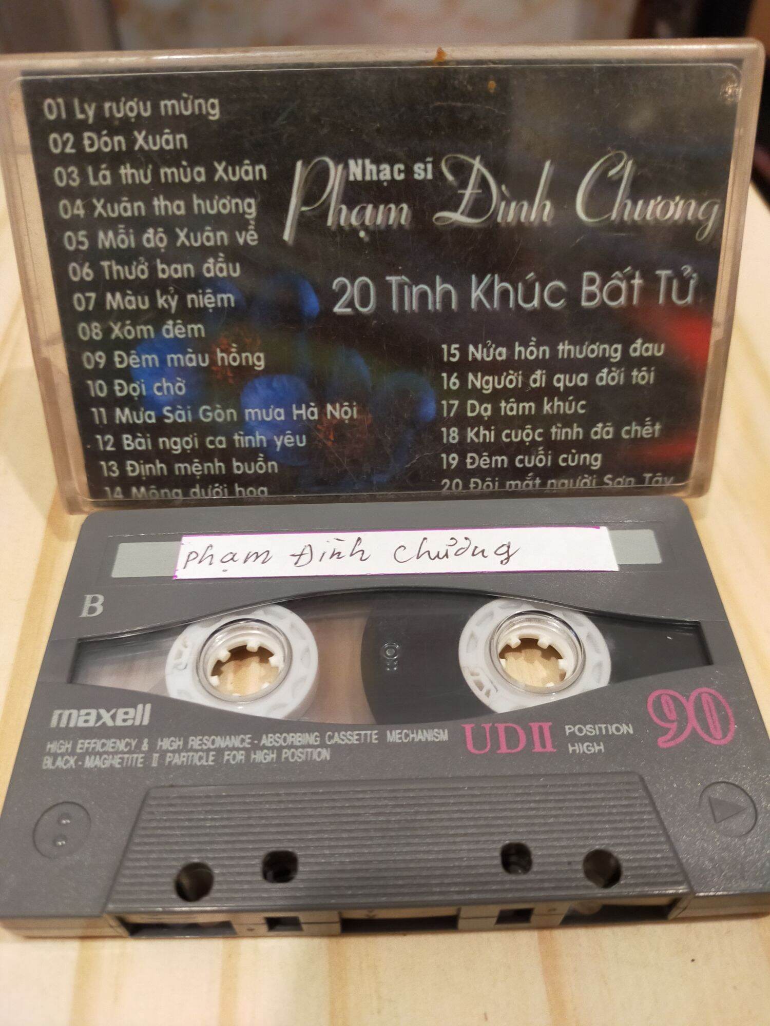 1 băng cassette maxell UD 2 tình khúc Phạm đình Chương( lưu ý: đây là băng cũ
