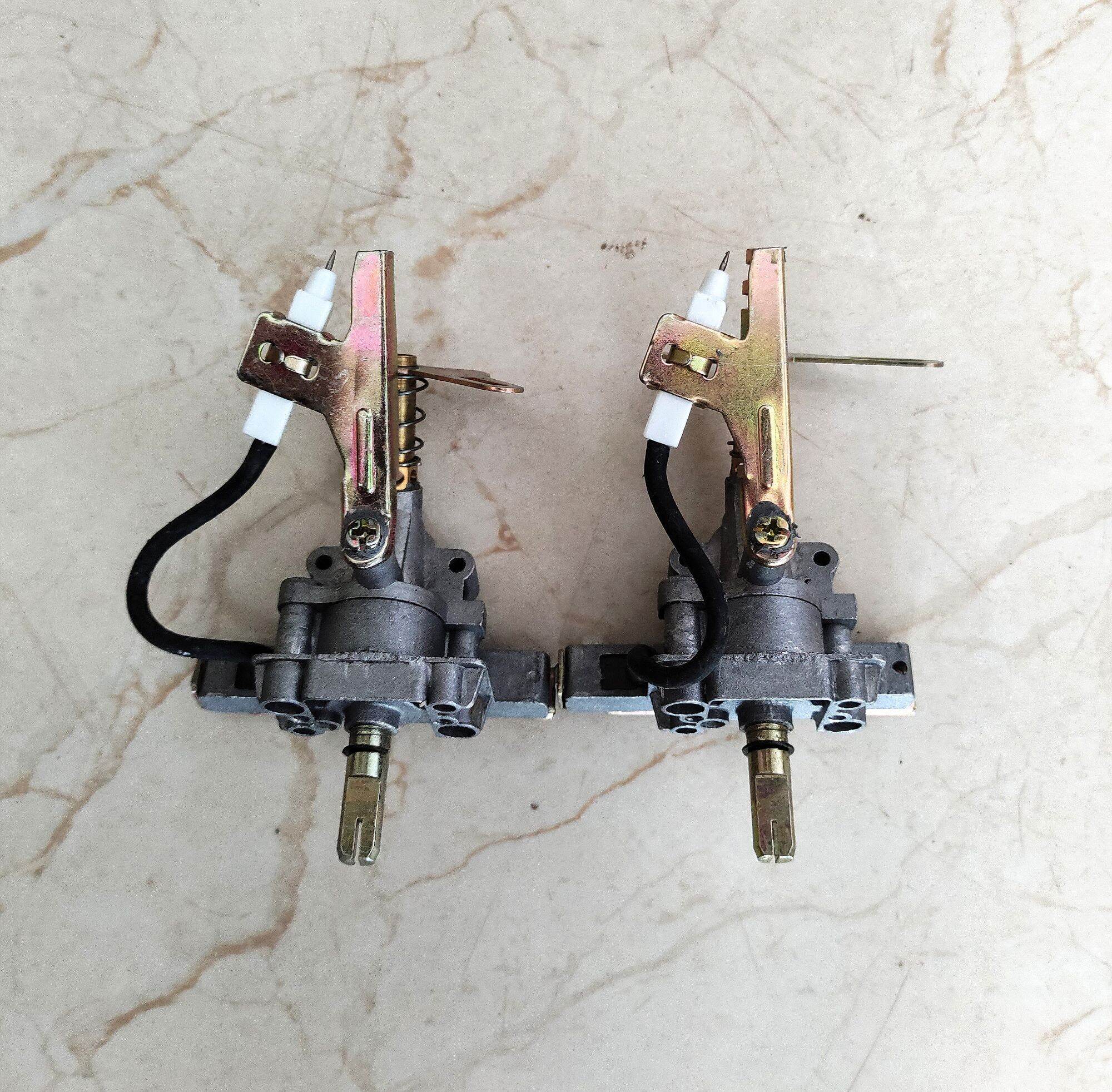 Hai cụm đánh lửa bếp GAS đôi loại phổ thông