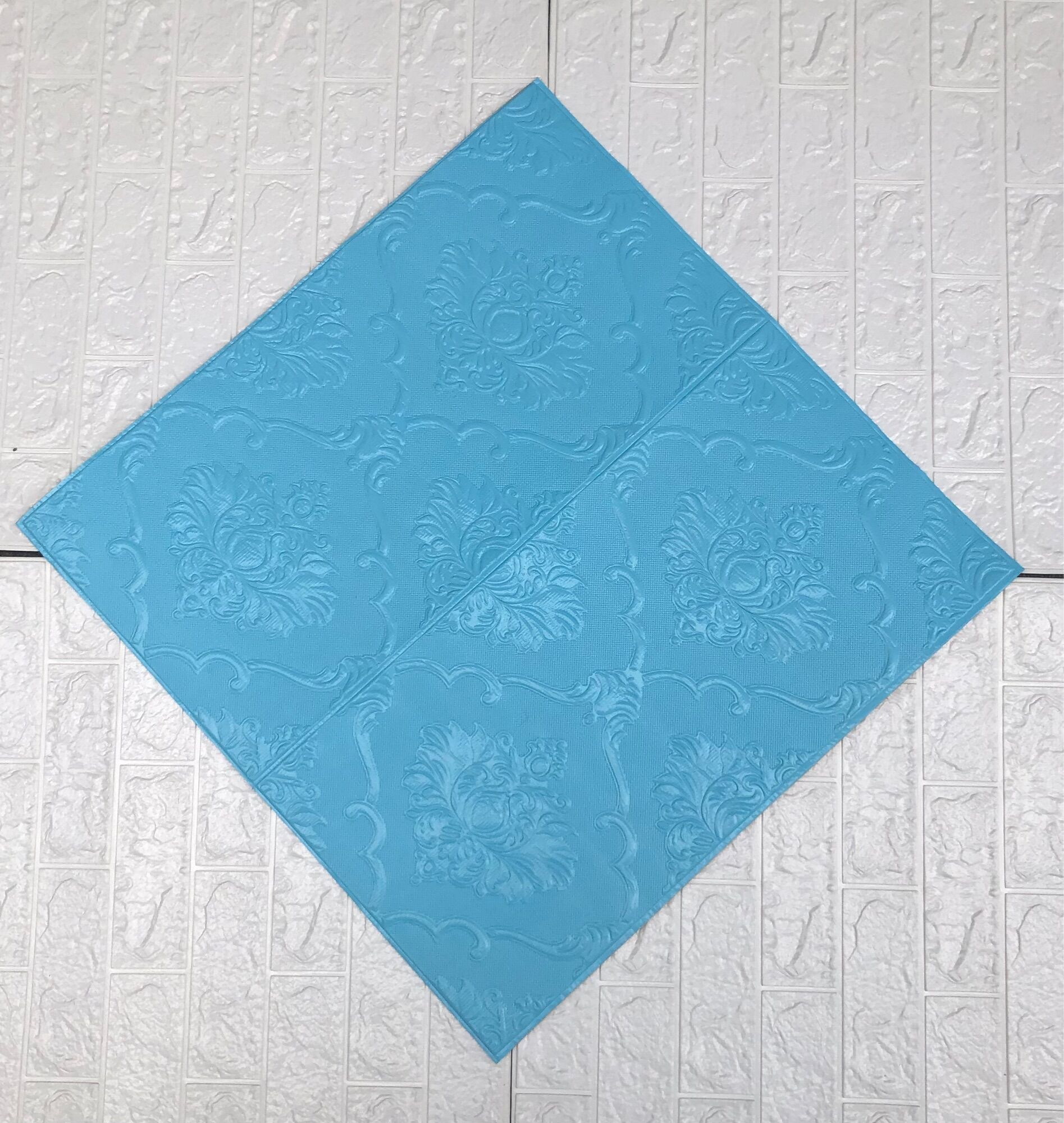 Xốp dán tường Hoa Văn Cổ Điển 70x35cm