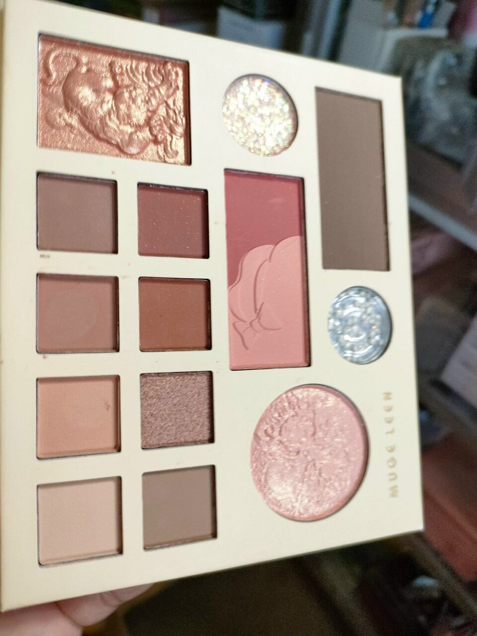Bản phấn mắt kèm má hồng, highlight con cọp