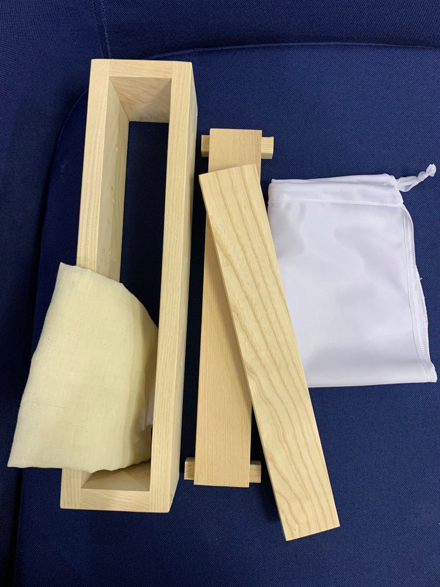 Khuôn làm đậu phụ, đậu hũ dài ( kèm khăn)