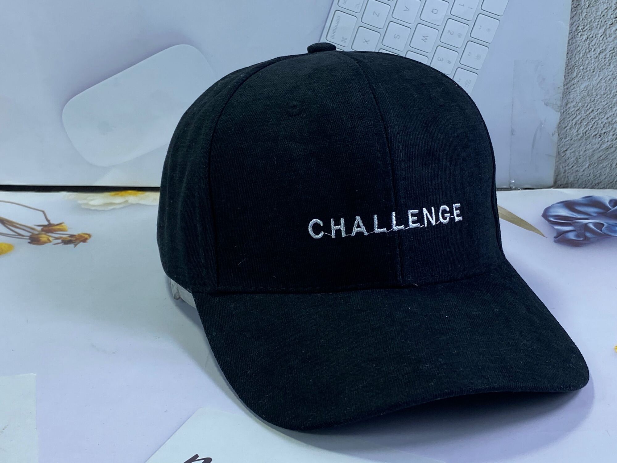 Mũ lưỡi trai nhung nam nữ - nón kết thêu CHALLENGE chữ hàn quốc unisex