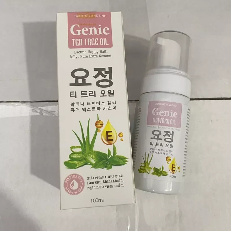Dung dịch vệ sinh phụ nữ dạng bọt Genie Tee Tree Oil - Trà xanh trầu không làm sạch kháng khuẩn, ngăn ngừa viêm nhiễm