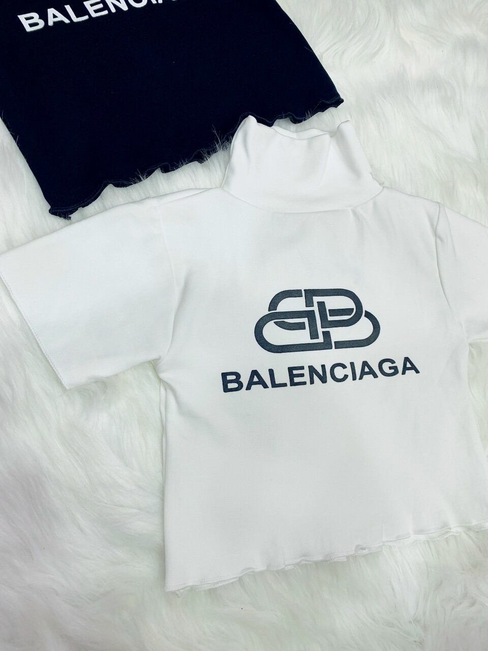 Áo Cổ Lọ Croptop BaLenn