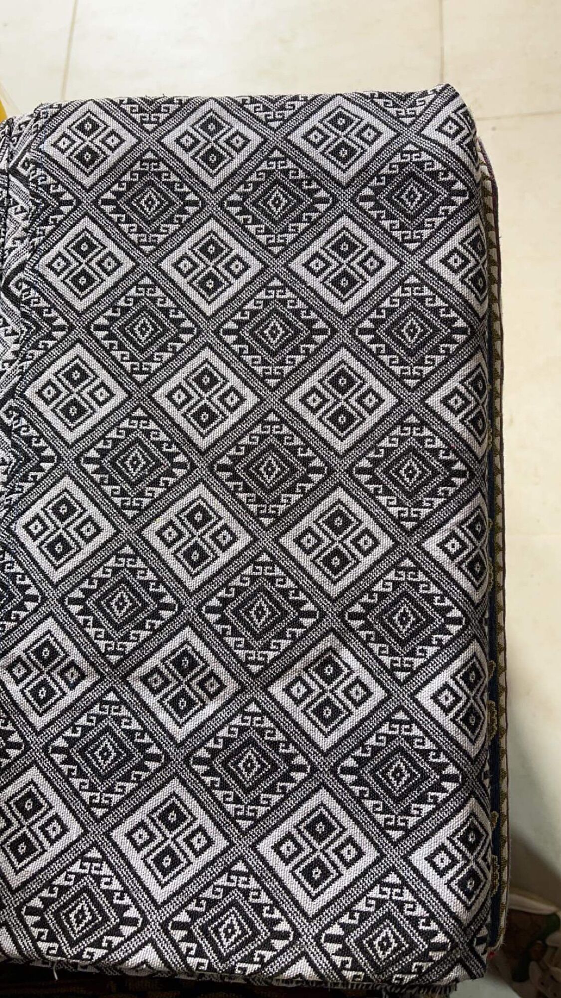 Thảm trải thổ cẩm loại đẹp 1,8m x 2m