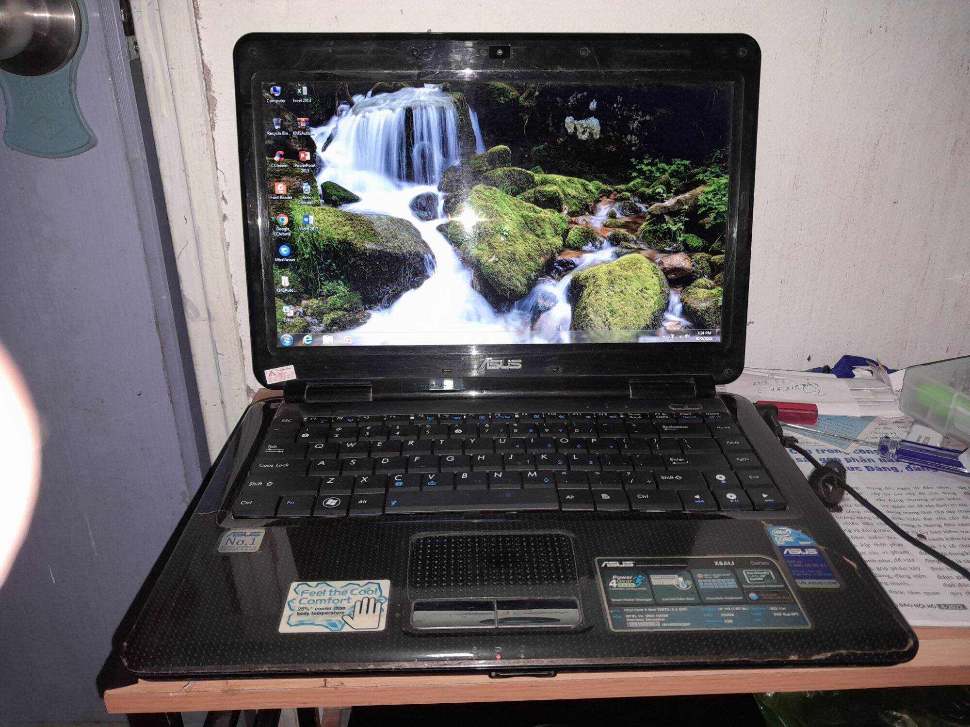 Thanh lý laptop asus , 1 triệu, mới 95%.