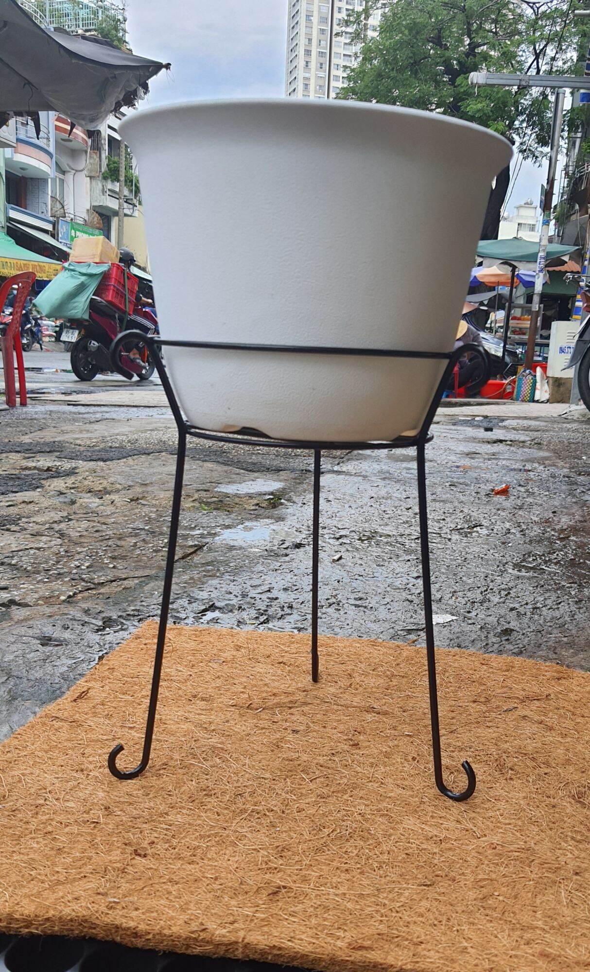 Đôn sắt kê chậu cây cao 30cm kiểu 3 chân