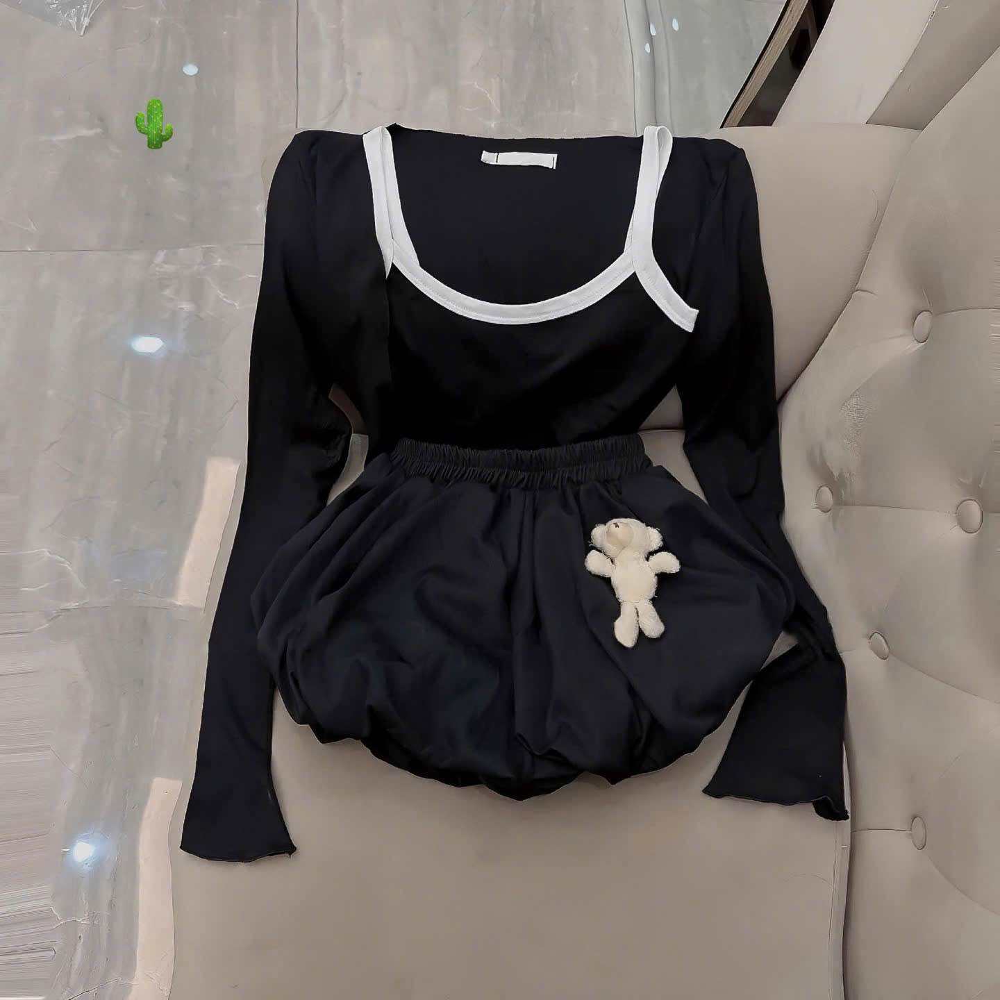 Set Bộ Áo Hai Dây Viền Croptop + Khoác Ngắn Croptop + Quần Bí Phồng Đính Gấu Bông