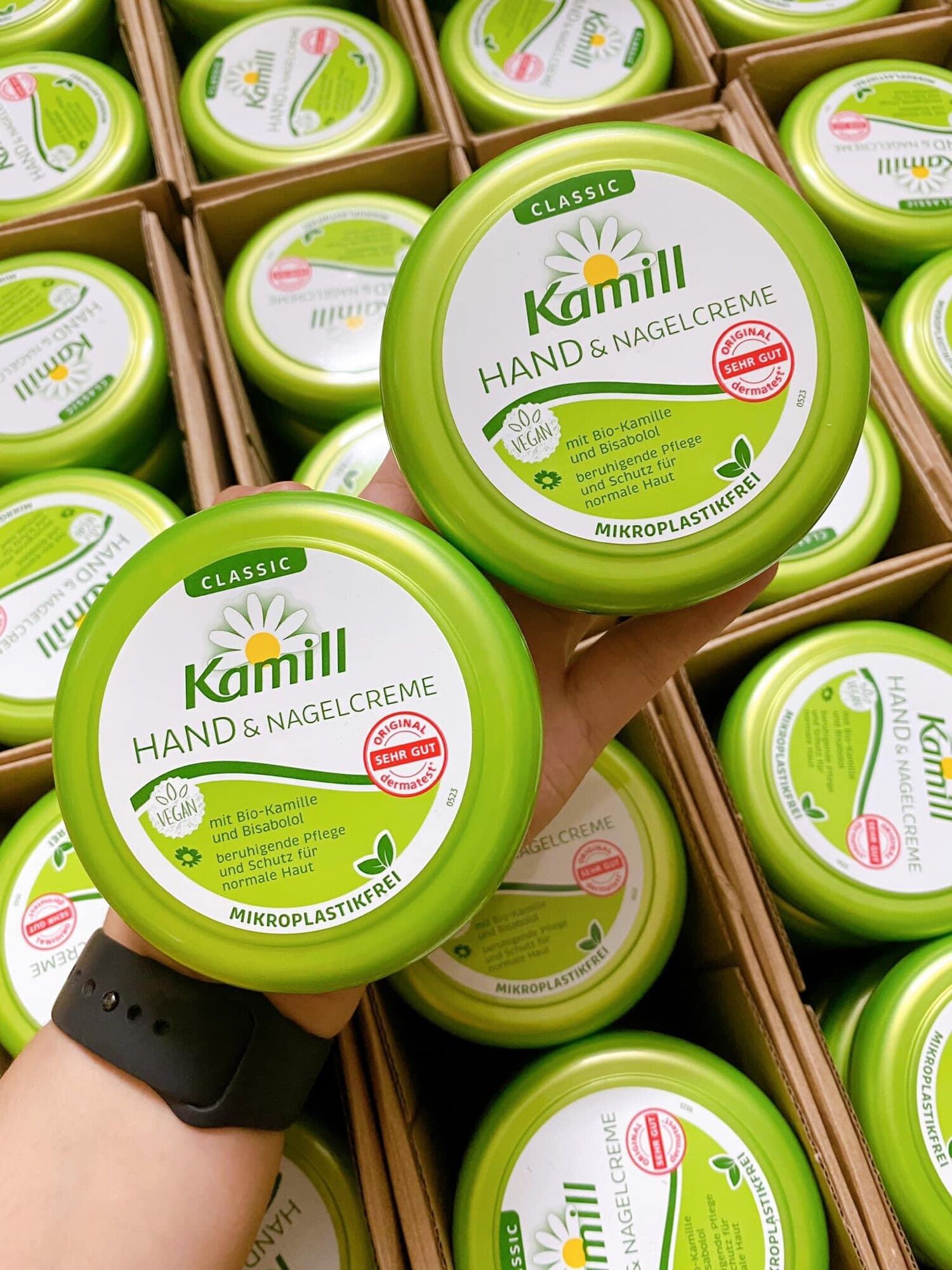 Kem dưỡng tay kamill Đức