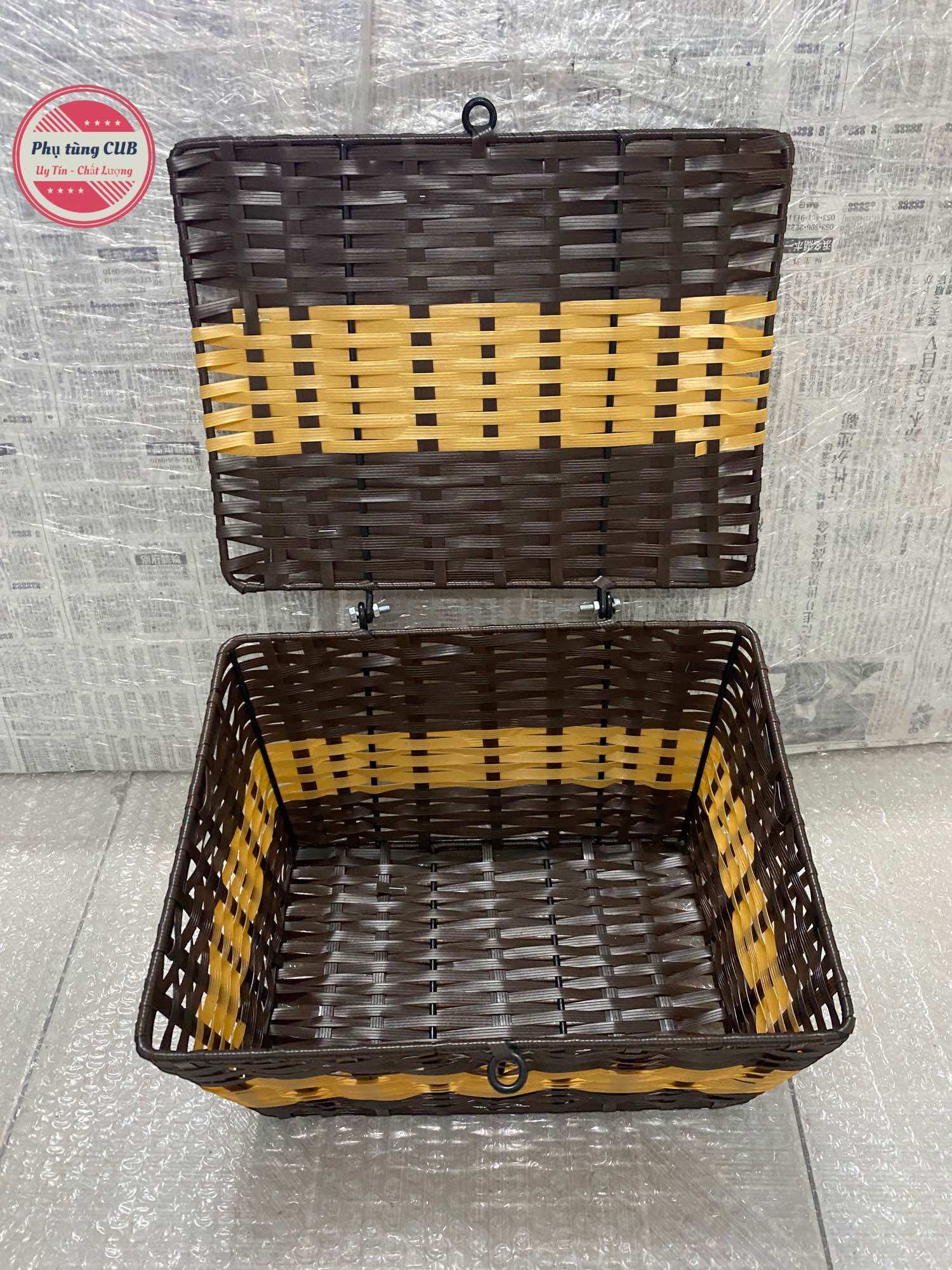 Rổ mây gắn xe cub ( đầy đủ phụ kiện gắn xe )