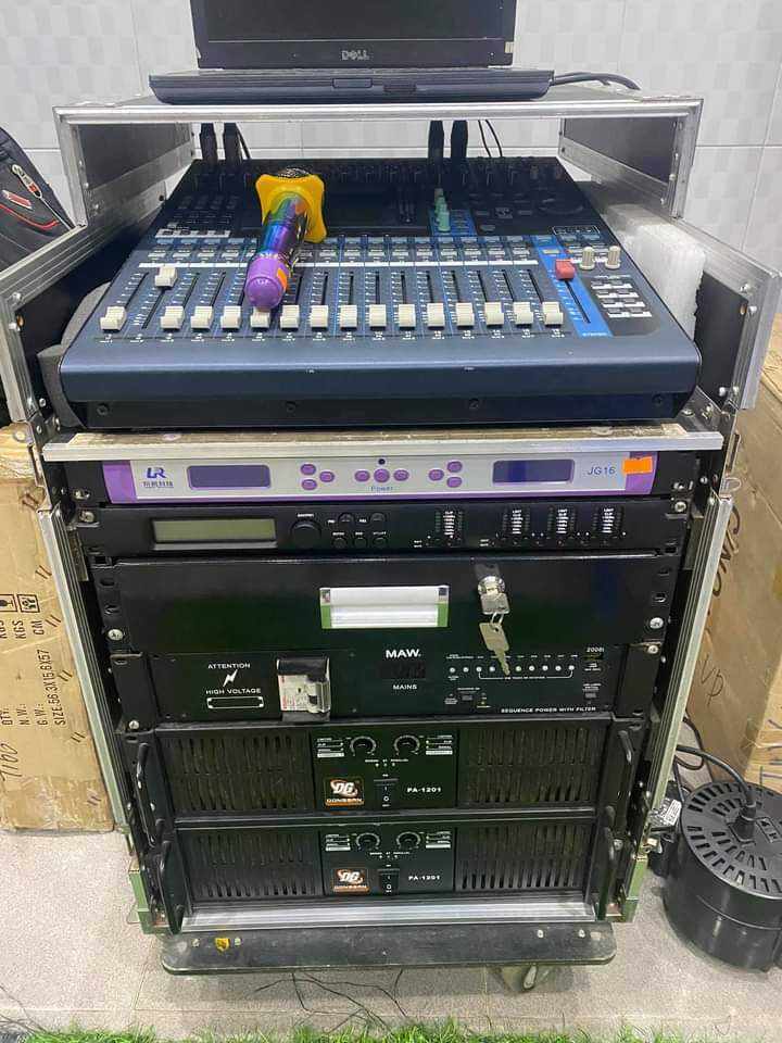 Tủ micro 2u gắn tủ máy 400k/ cái