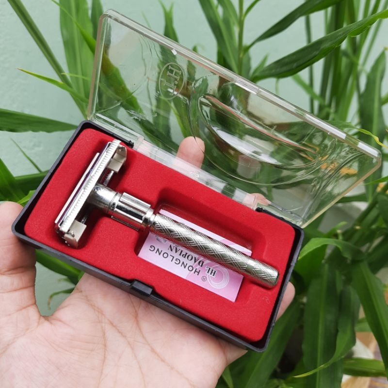 Dao cạo râu Hong Long (xoay mở bỏ luỡi)