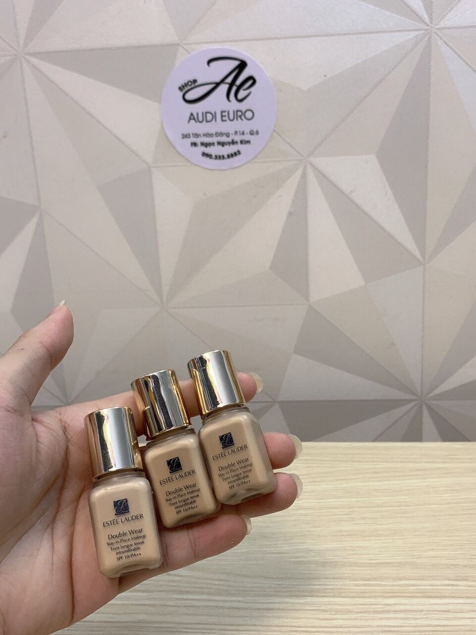 KEM NỀN ESTEE LAUDER