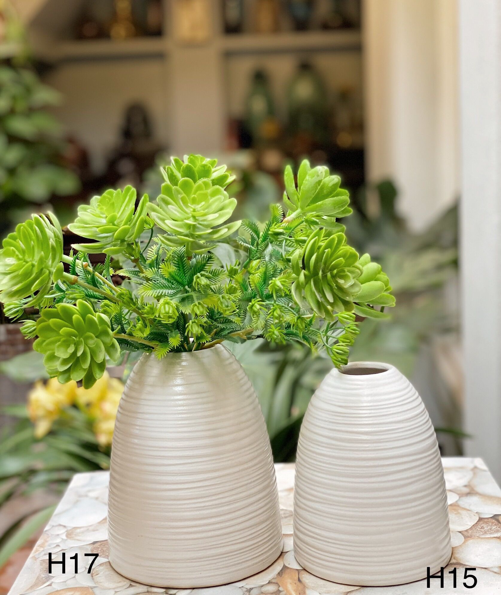 Bình cắm hoa- decor dáng chuông mini. Gốm sứ Bát Tràng.