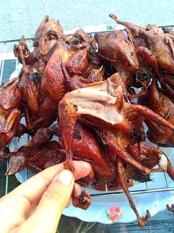 1 hộp chim cút ướp hộp 800gr-900gr