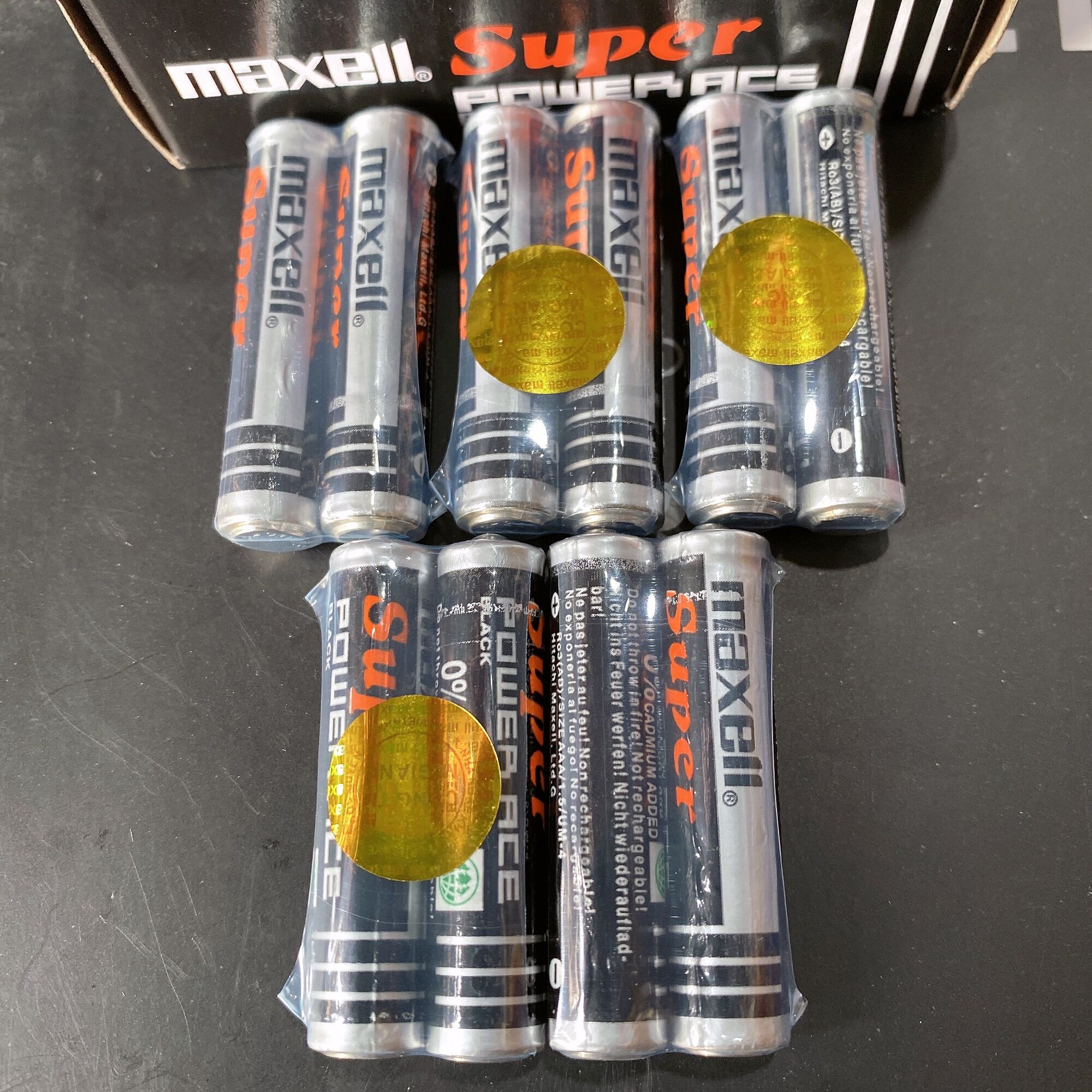 Hộp 40 viên pin Maxell AAA (3A)