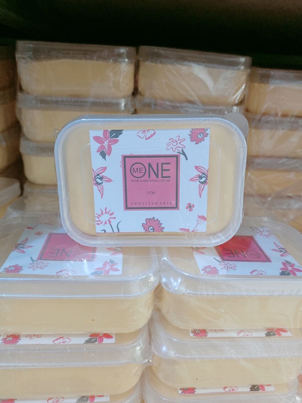 Kem vuông 100g one me thái lan