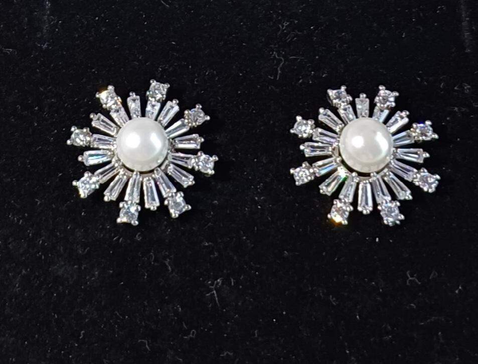 HOA TAI ĐÍNH ĐÁ HIỆU - THỜI TRANG SANG CHẢNH