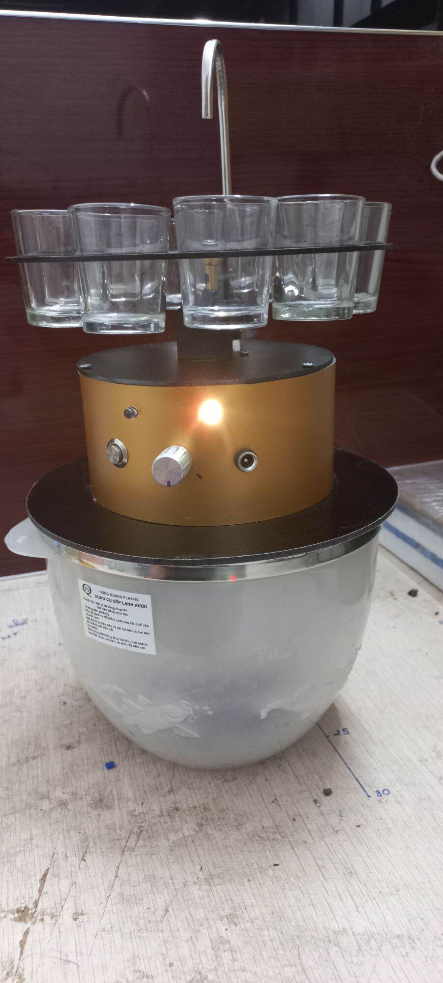 RÓT RƯỢU TỰ ĐỘNG 10 LY,KHAY CHỨA ƯỚP LẠNH