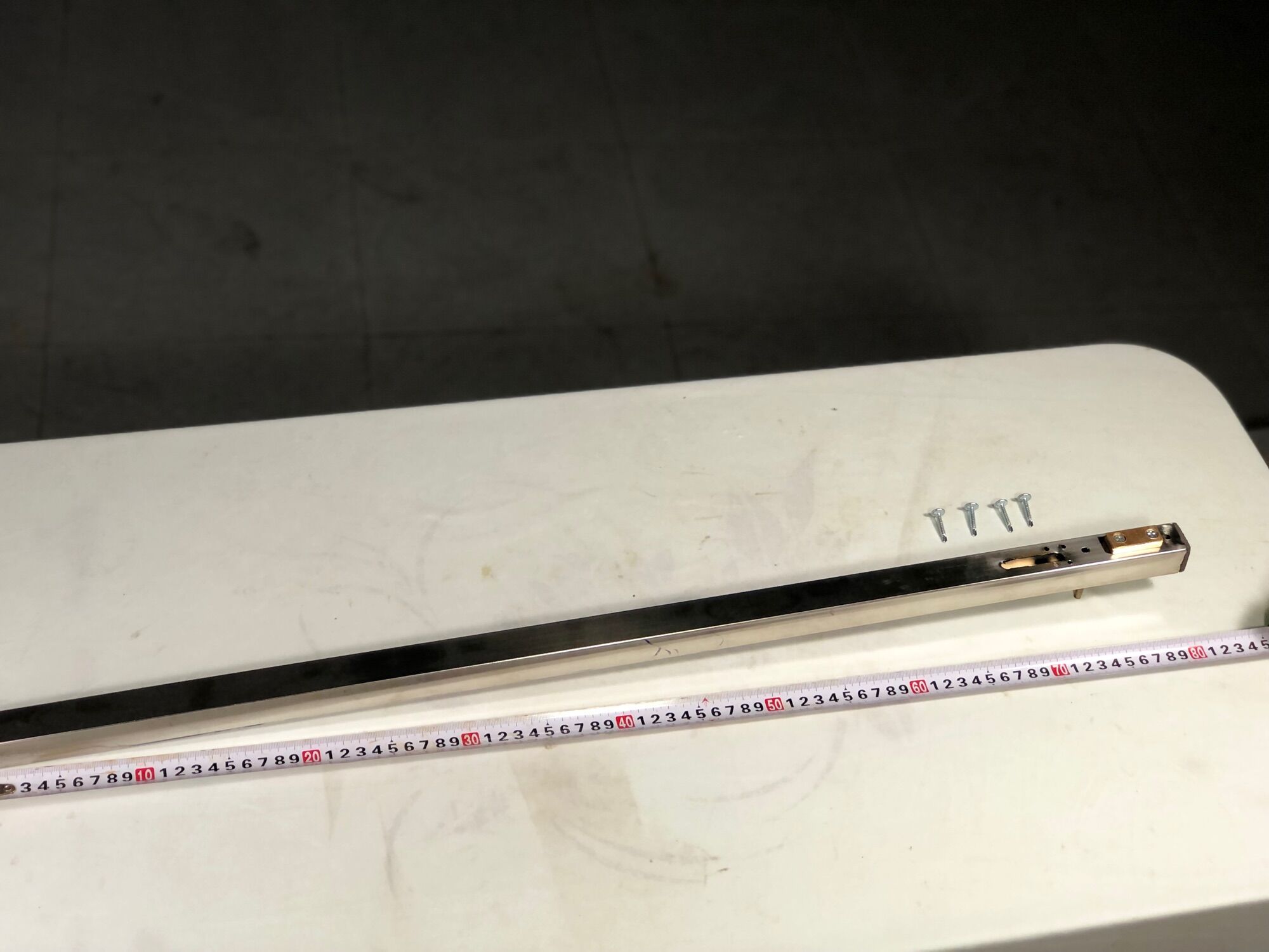 Cây inox vuông 25 chế ná