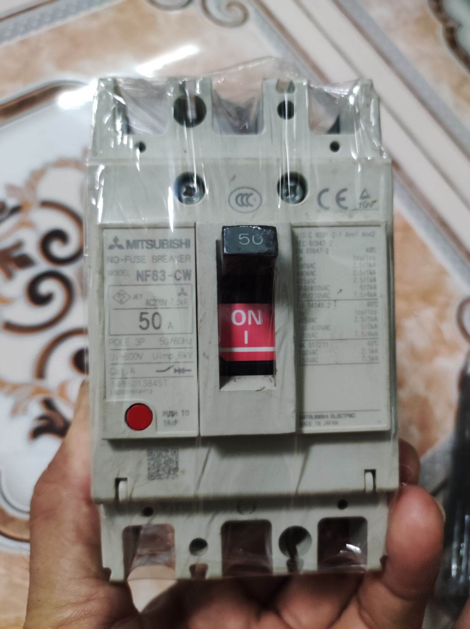 Mccb 50a 3pha mitsubishi japan tháo tủ nhật bản.