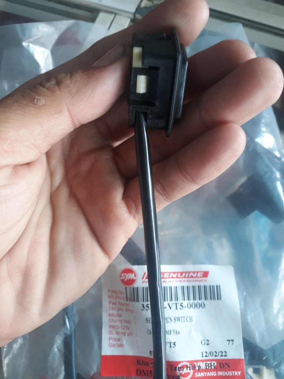 Cóc Tắc mở yên SYM