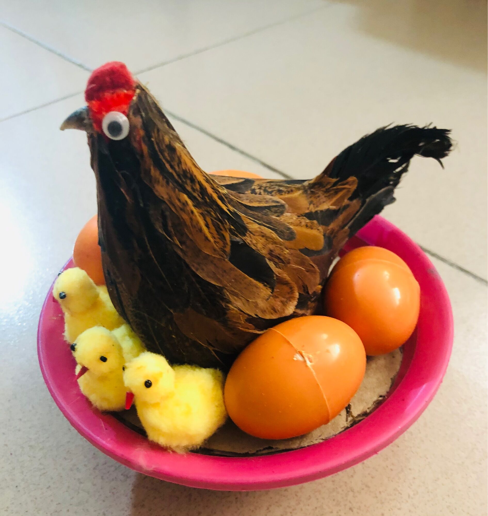 Đồ chơi mô hình ổ gà mái mẹ