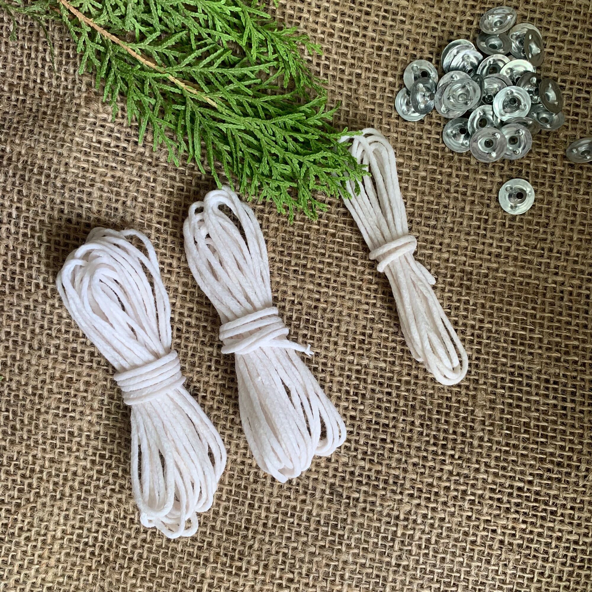 5g Bấc cotton nhúng sáp kèm đế sắt tròn
