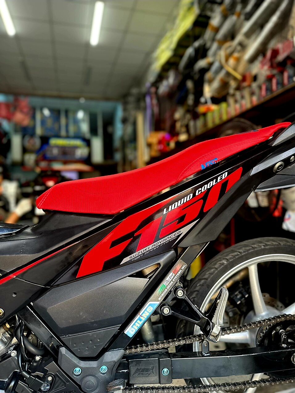 Tem rời Satria zin đỏ đen