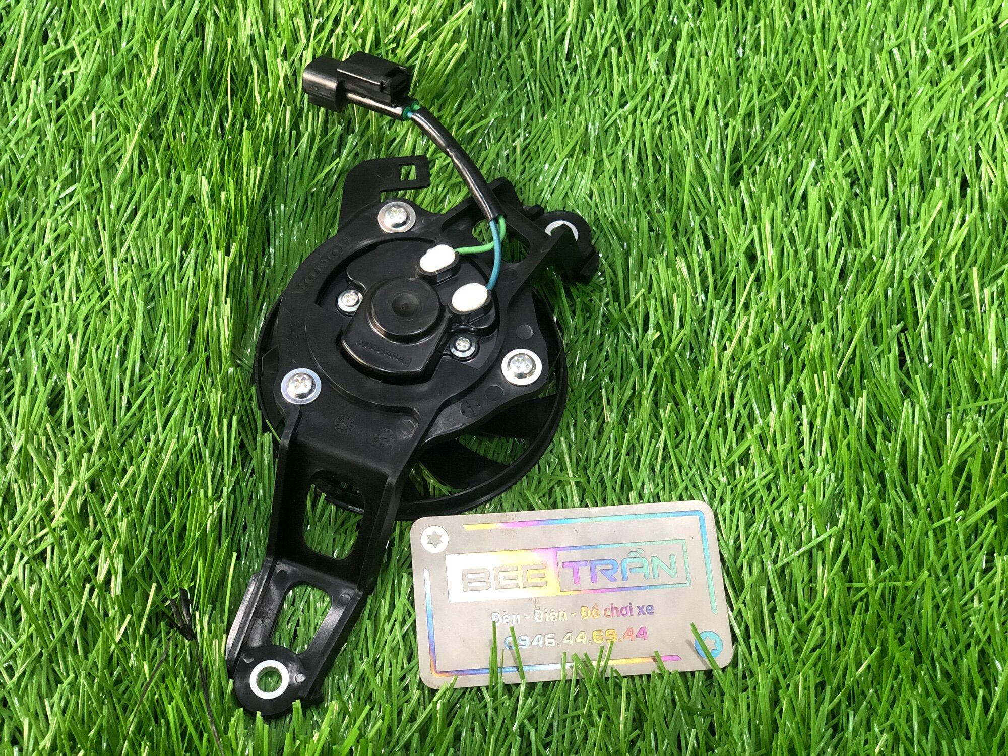 Quạt k&eacute;t nước zin cho Winner