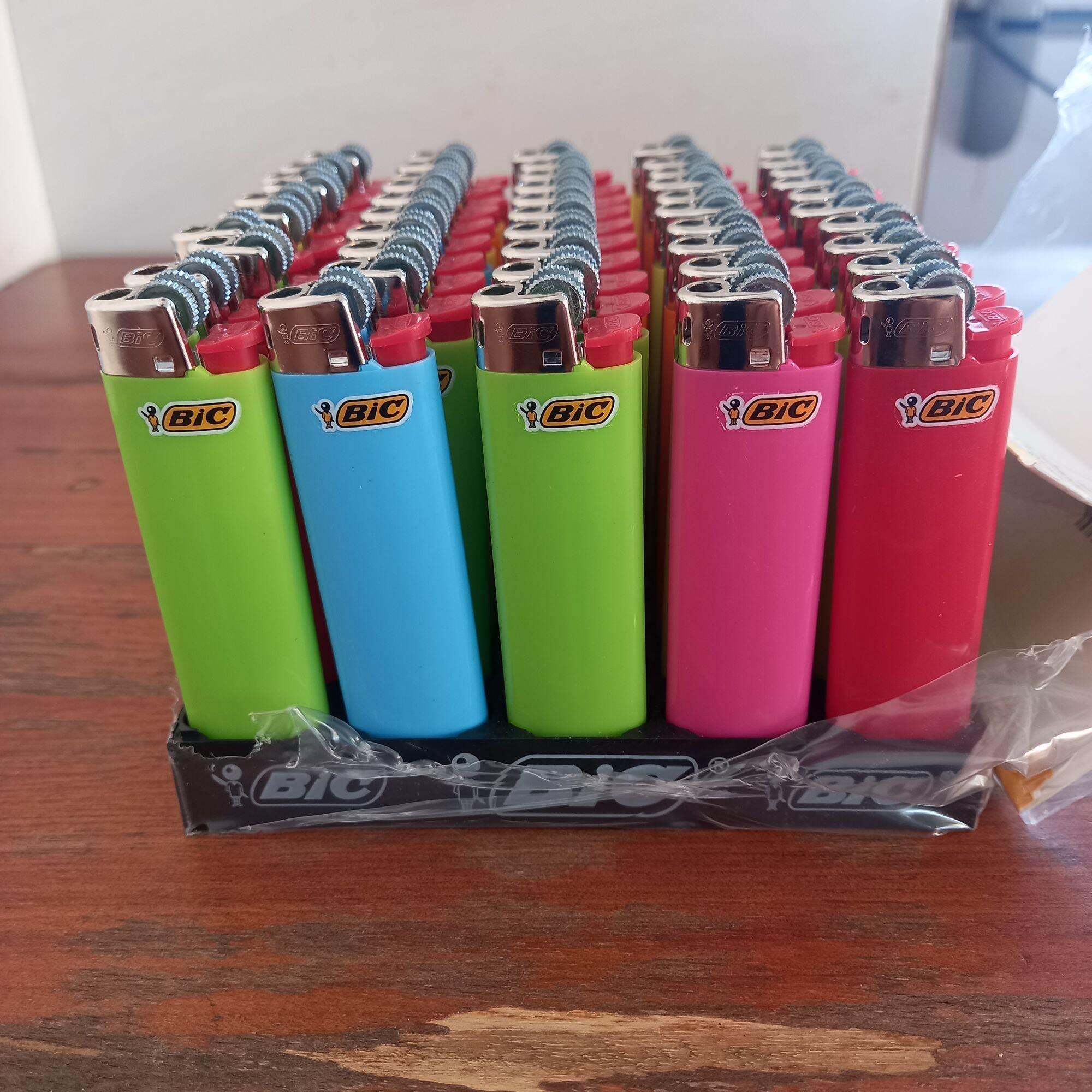 Bật lửa hộp quẹt Bic J3 cam kết chính hãng 100%