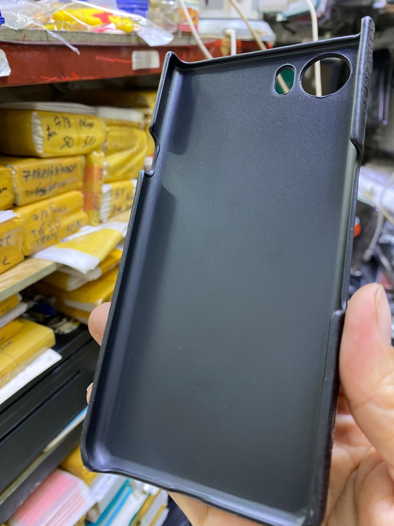 Ốp lưng Blackberry Key One / key2 cứng kiểu da hàng công ty