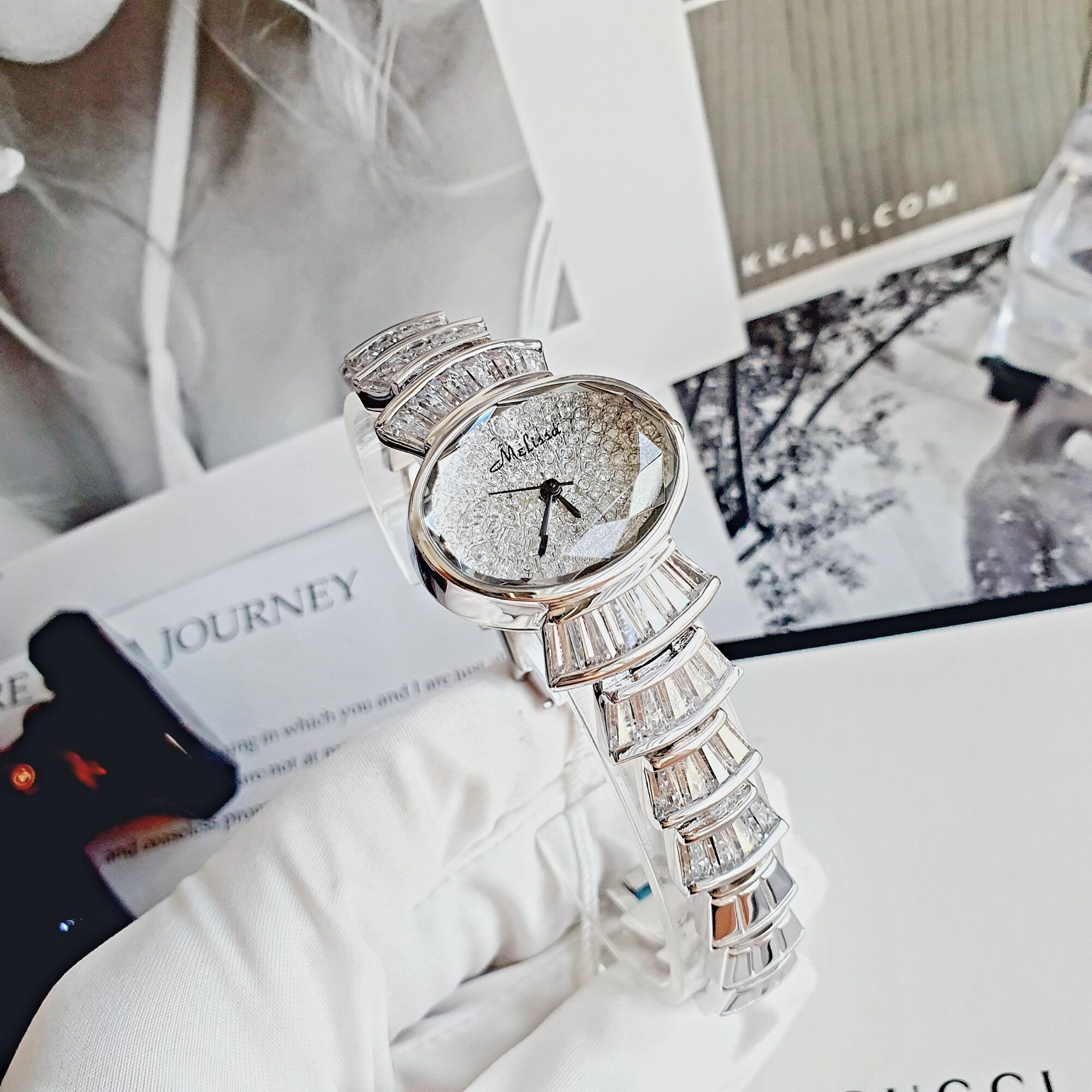 Đồng Hồ Nữ Melissa