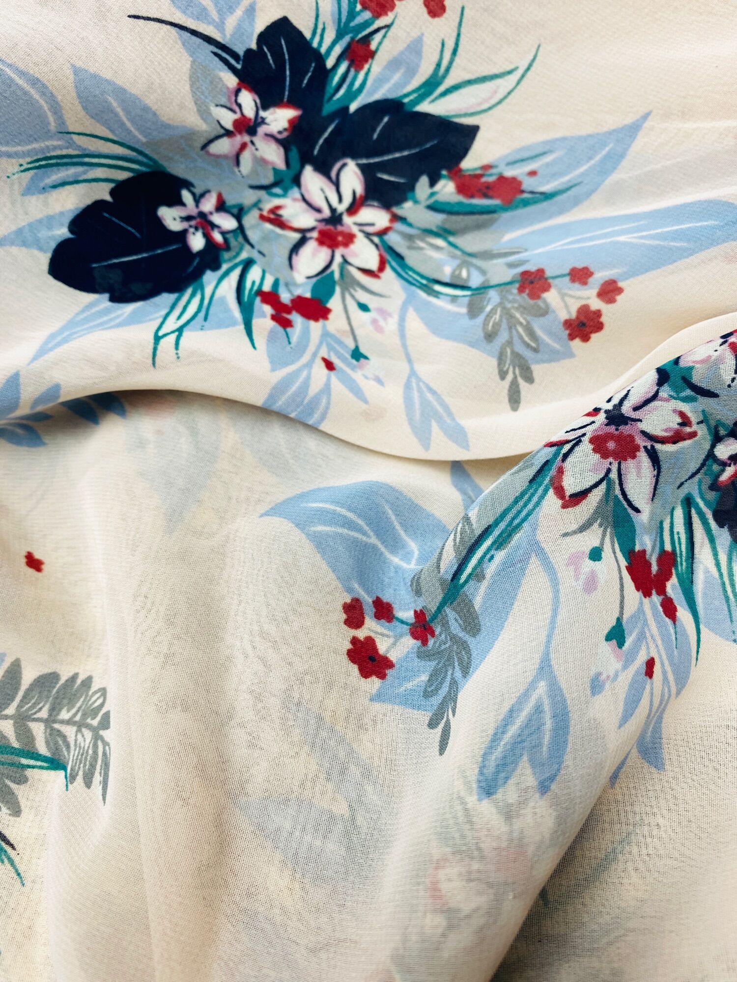 Vải voan chiffon Hàn nền kem K1.6m MS14108