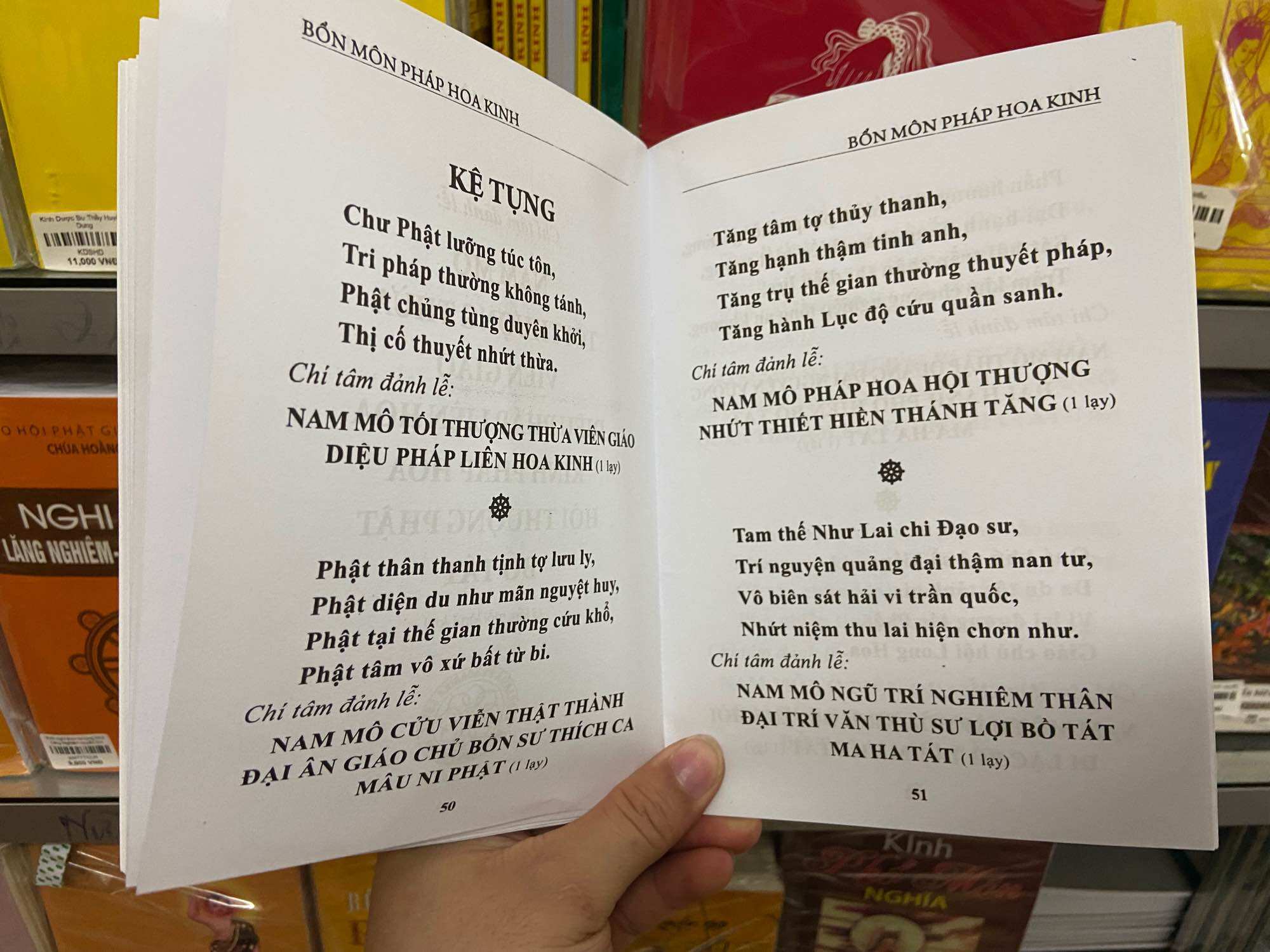 Kinh Bổn Môn Pháp Hoa Thầy Trí Quảng