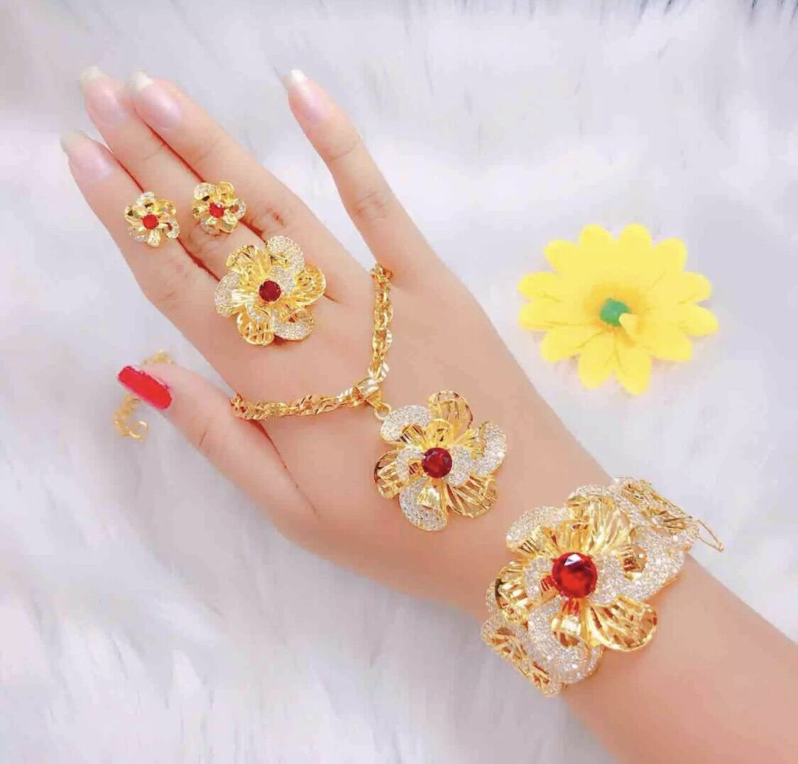 Bộ trang sức kiểu hoa xoáy mạ vàng 18k cao cấp đính đá phong thủy cực đẹp
