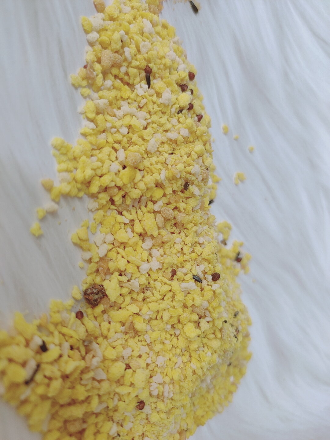 100GR- Cốm Trứng thái cho thú cưng, hamster, vẹt, chim...