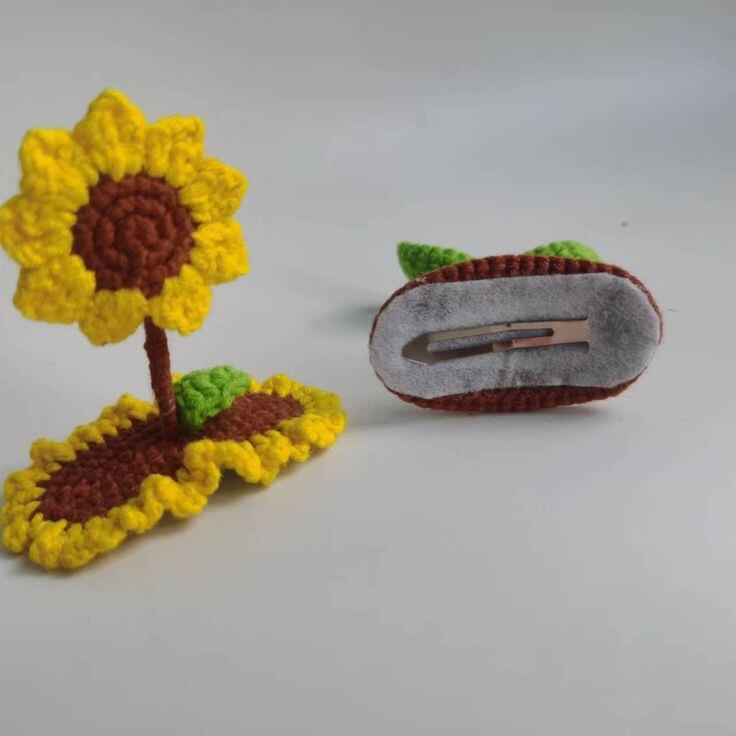 [Tết đến tặng quà cho mỗi đơn]Kẹp tóc bằng len handmade dễ thương
