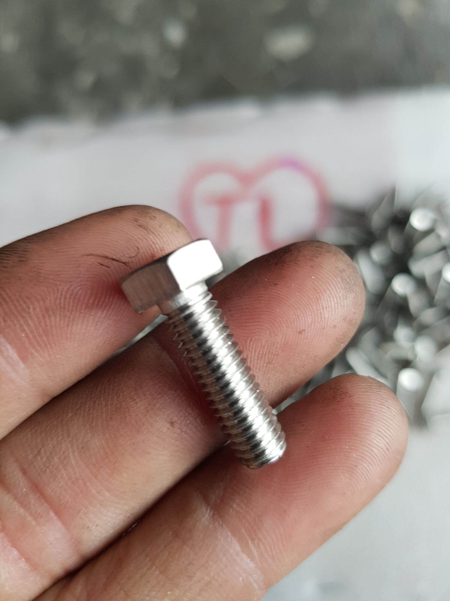 Ốc inox 6ly2 phân