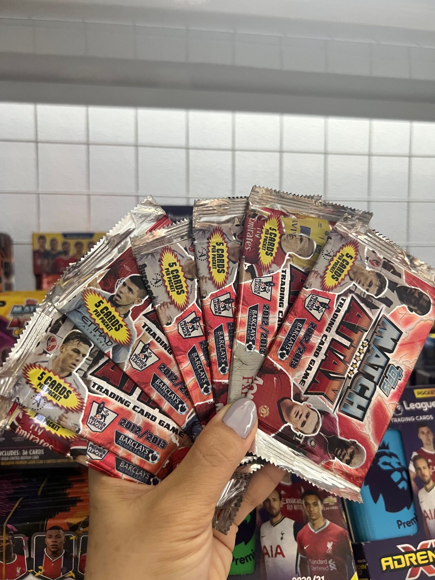 Gói Thẻ Lẻ Pack Lẻ Match Attax Mùa 12/13 ( Pack 5 Thẻ Săn Thẻ Huyền Thoại )