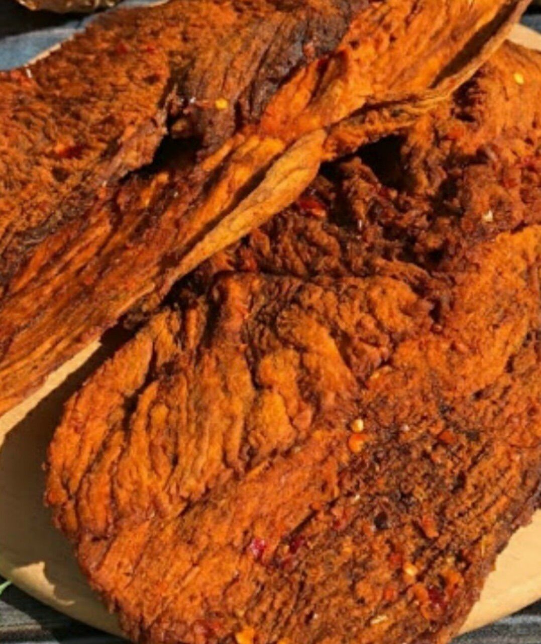 HỘP 250g KHÔ BÒ MIẾNG CAY CAY(NGẪU NHIÊN)