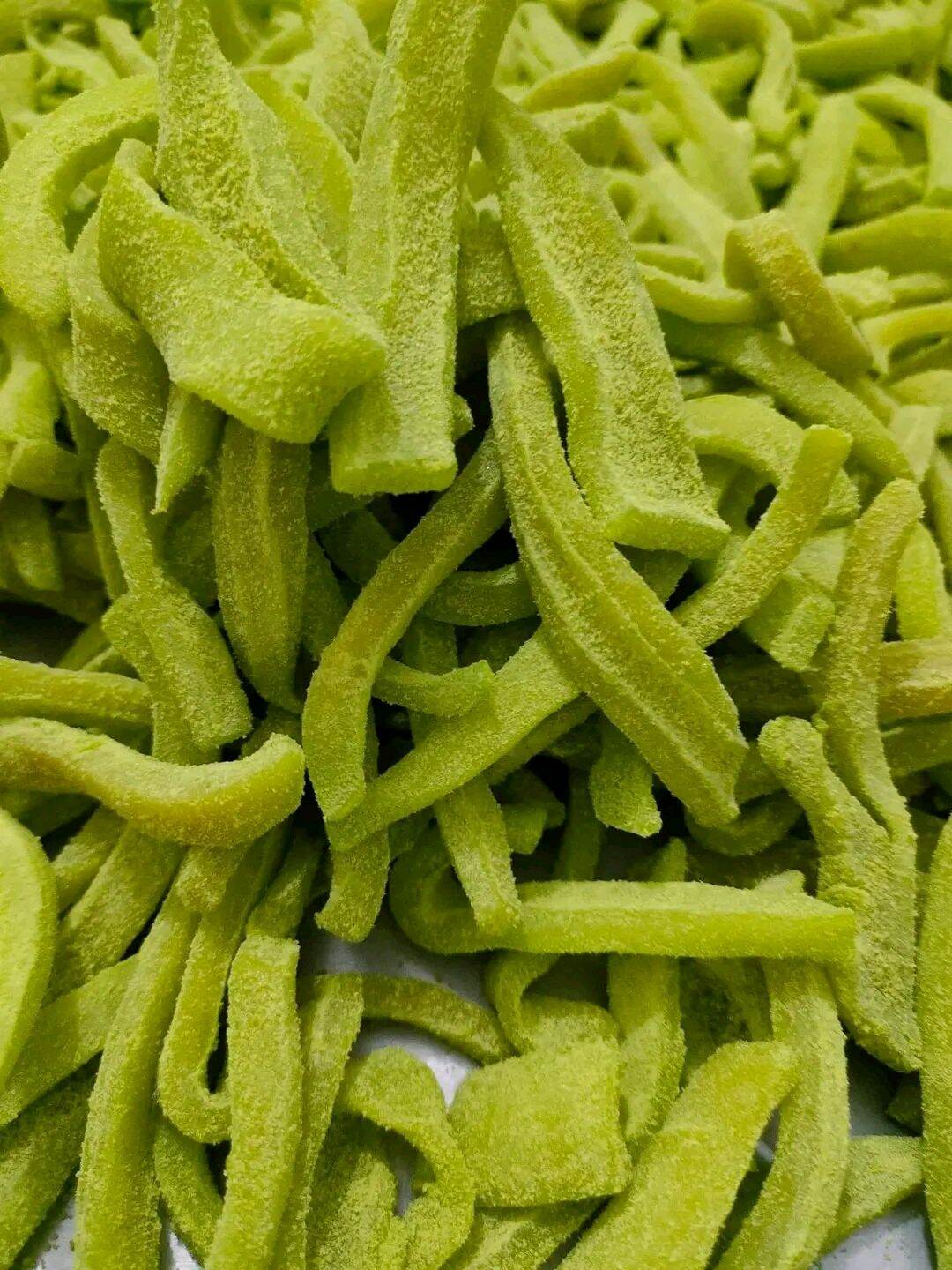 1KG MỨT DỪA NON LÁ DỨA MỀM DẺO THƠM NGON