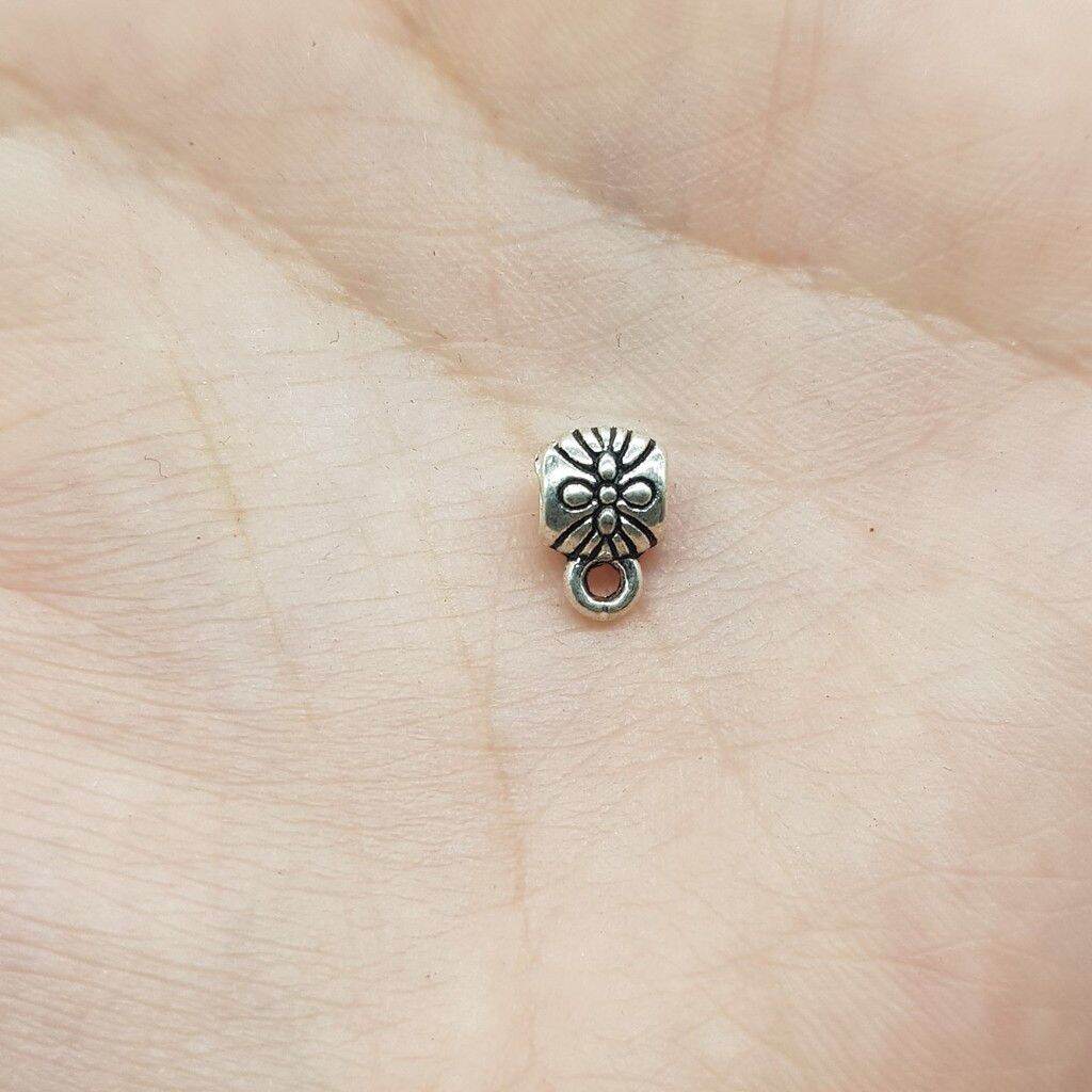 Charm ống luồn bạc thái có móc treo phụ kiện