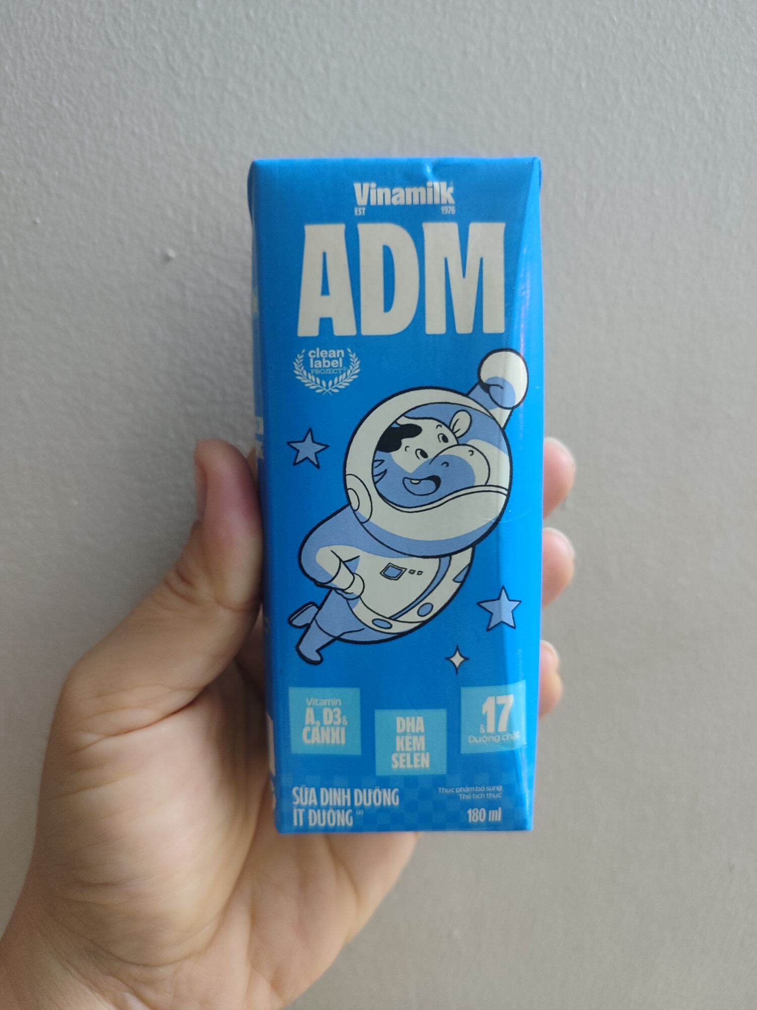 (Bán theo lốc) Sữa tươi Vinamilk ít đường 180ml/hộp - 100% Sữa tươi - Hộp giấy - 180ml - Vinamilk