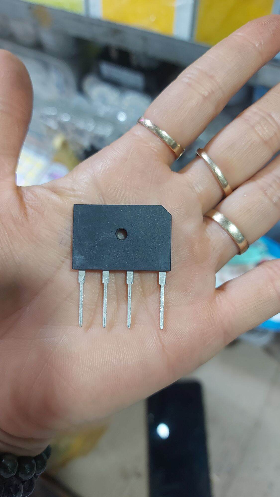 5 cầu điot GBJ 2510