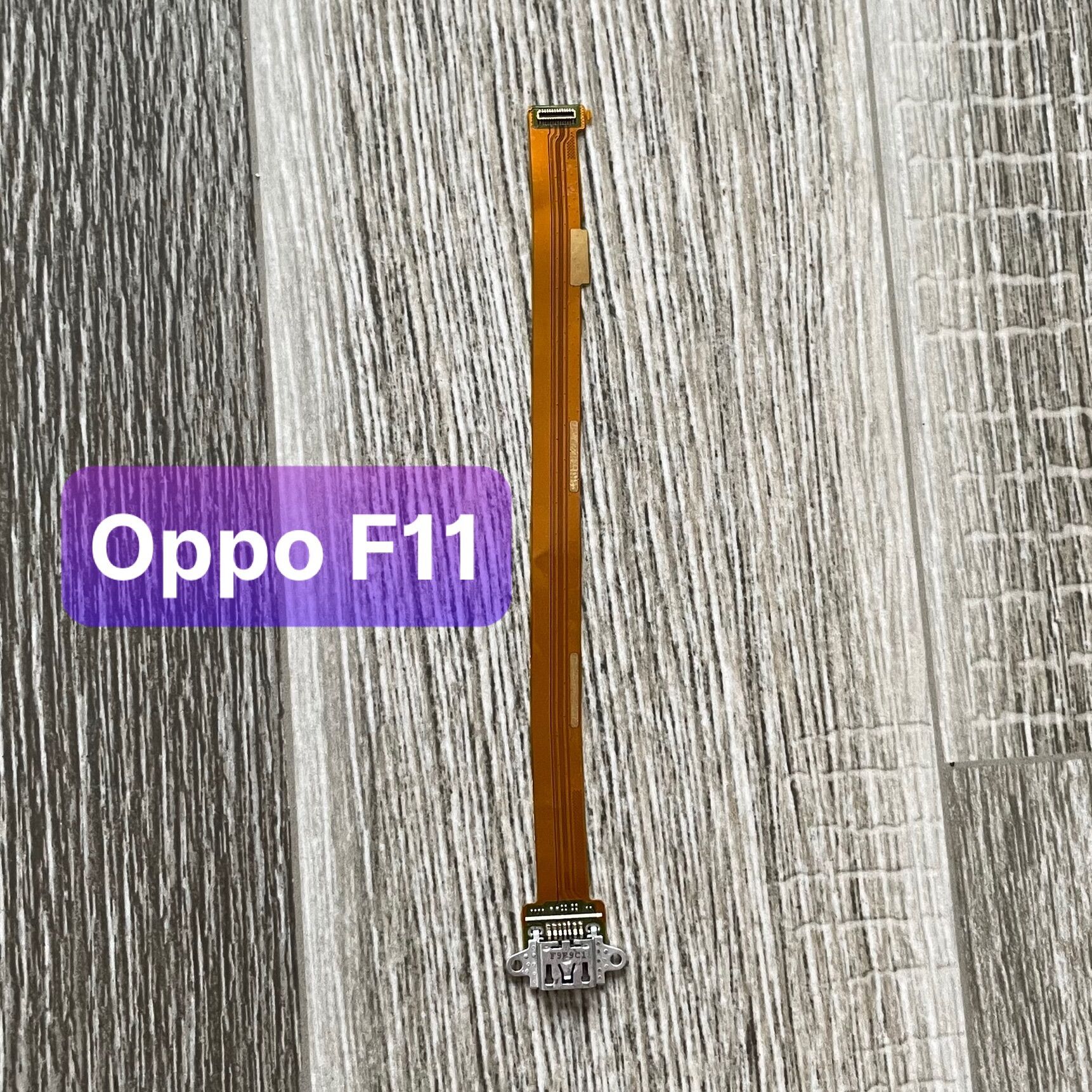 Cáp sạc điện thoại Oppo F11