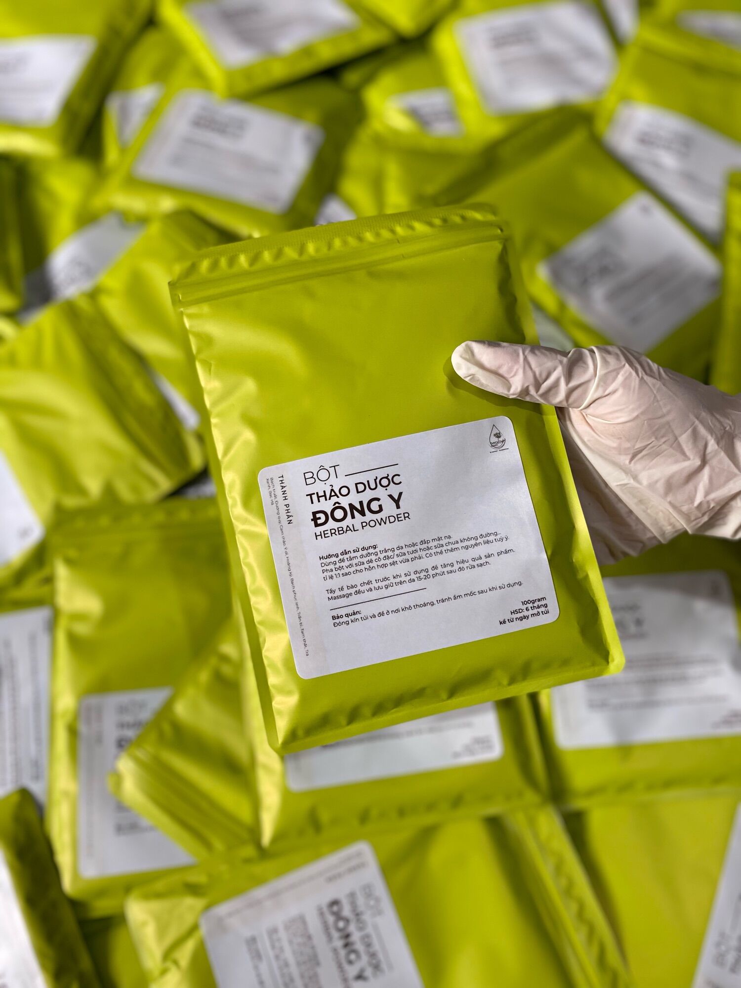 [YÊU THÍCH] BỘT THẢO DƯỢC ĐÔNG Y DƯỠNG DA FACE & BODY