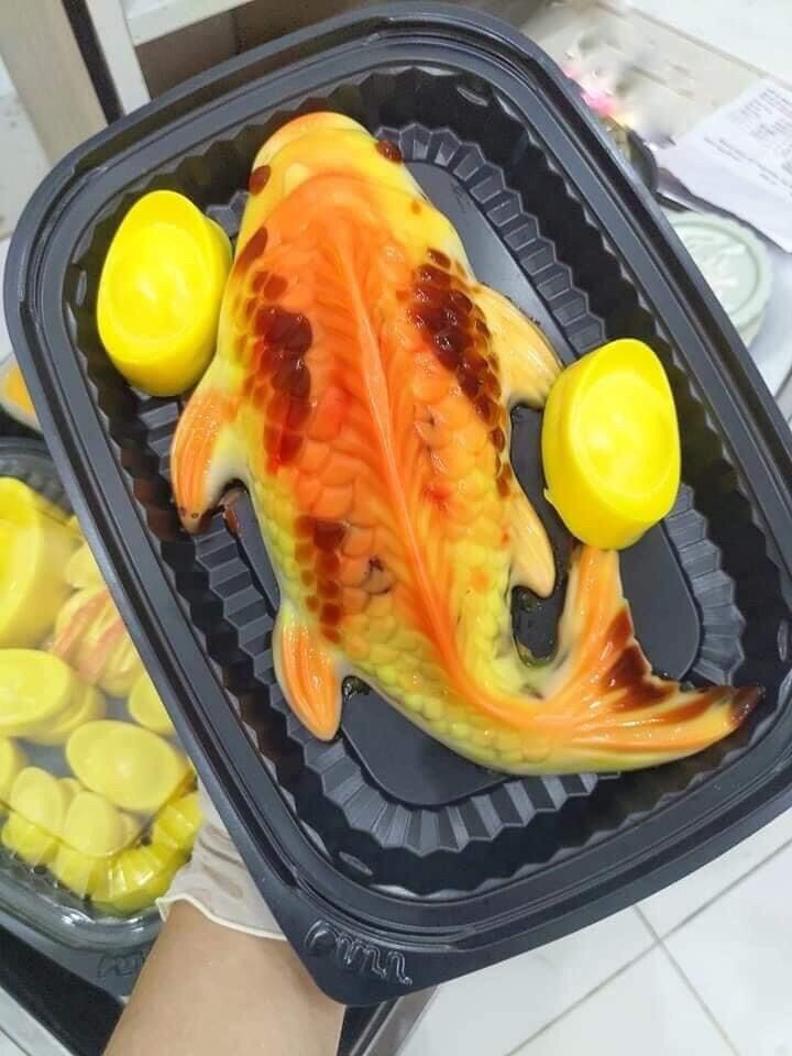 Bộ 50 hộp nhựa đế đen ht203 dùng đựng sushi, xôi cá chép