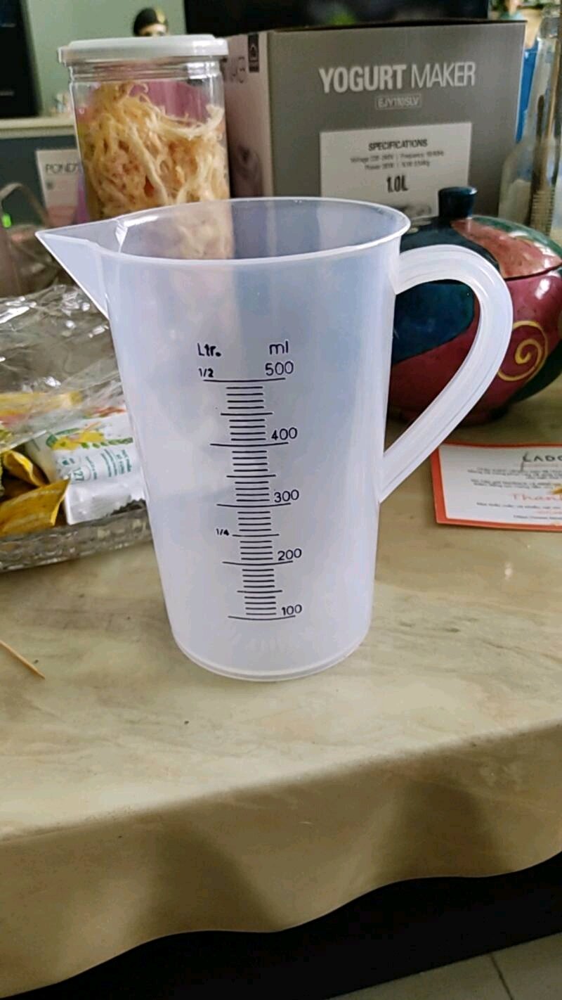 Ca đong lường nhựa